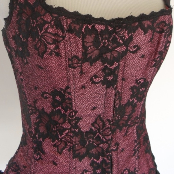 Fredericks of Hollywood Halter Corset - Picture 6 of 12